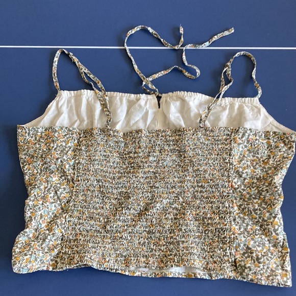 A&F top - Picture 2 of 4